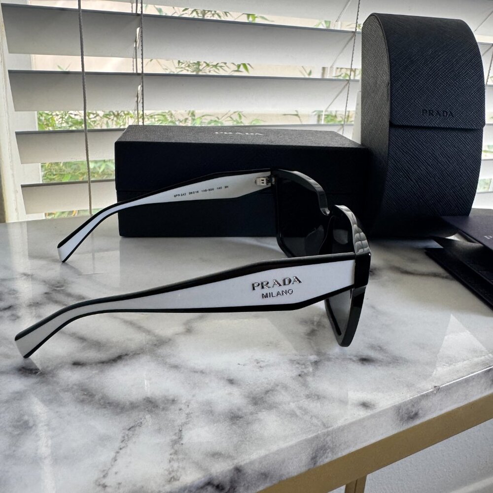 SOLD! PRADA PR 24ZS 56 Women's Square Sunglasses - Black/Gray - New in Box - Picture 8 of 13